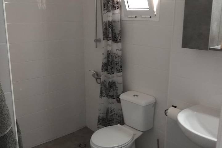 Gîte pour 2 personnes, avec Balcon ainsi que Jardin et Piscine à Antigua - 4