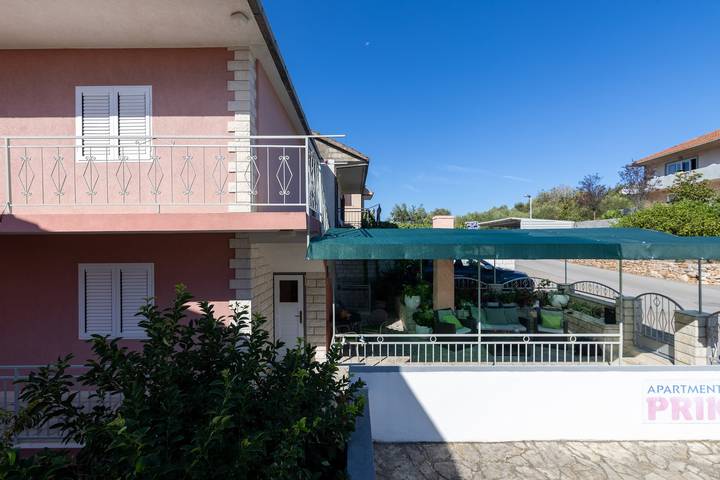 Ganze Wohnung, 1-Zimmer-Ferienwohnung mit Terrasse Stari Grad, Hvar -b in Stari Grad, Hvar