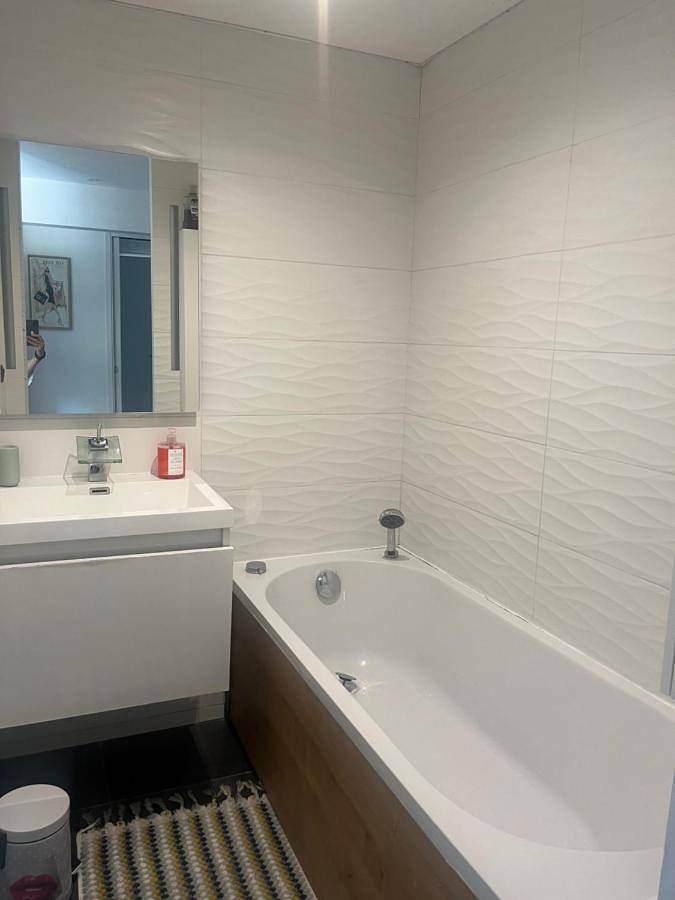 Location de vacances pour 2 personnes, avec piscine ainsi que jardin et vue à Meyreuil - 4