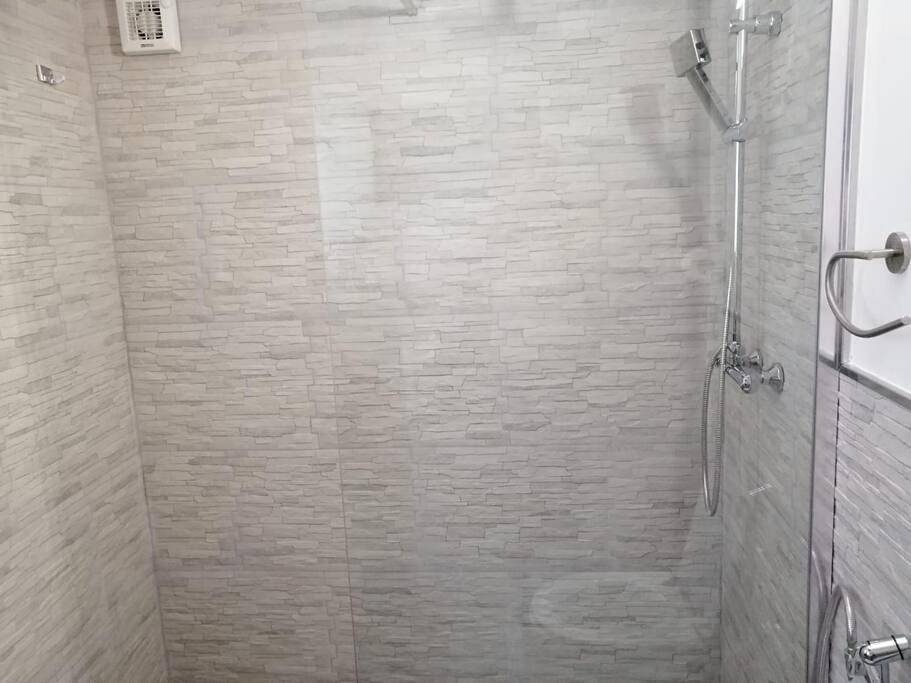 Appartamento intero, Loft 2 in Mondello beach Mt. 200 from sea. in Mondello, Palermo