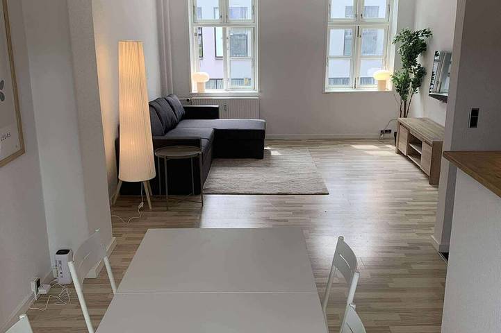 Ferielejlighed for 8 personer, med balkon i Horsens