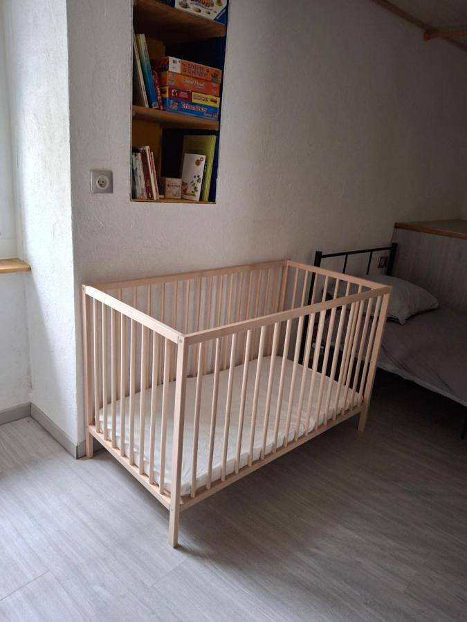 Gîte pour 6 personnes, avec jardin à Verrières-de-Joux - 3