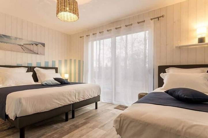 Gîte pour 11 personnes, avec jardin à Port-Saint-Père - 2