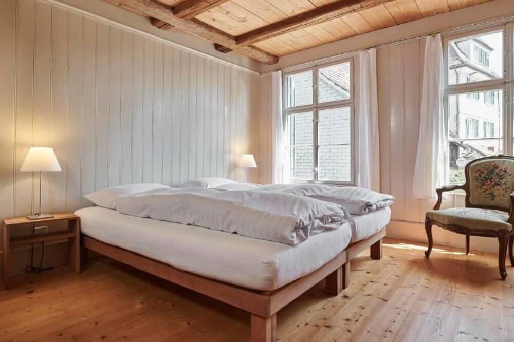 Ganze Wohnung, Fischer oben in Romanshorn, Obersee (Bodensee)