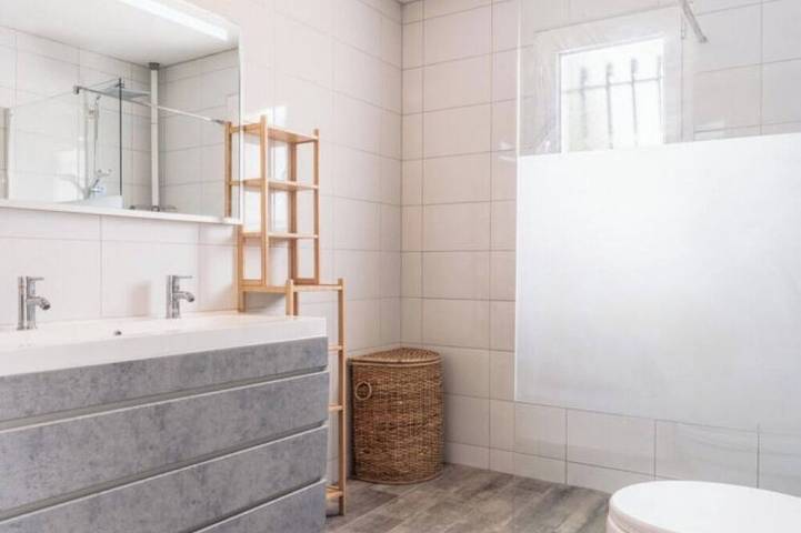 Location de vacances pour 6 personnes, avec piscine et jacuzzi ainsi que jardin et terrasse, animaux acceptés à Tourouzelle - 4