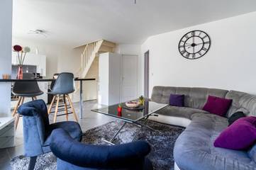 Location de vacances pour 4 personnes, avec jardin à Villeneuve-le-Roi