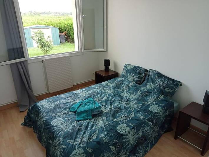 Location de vacances pour 3 personnes, avec vue et jardin à Saint-Androny - 3