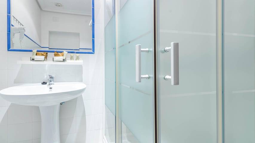 Entire holiday apartment, Hostel May Flowers Cala ⭐⭐⭐ in Distrito Centro (Córdoba), Cordoba