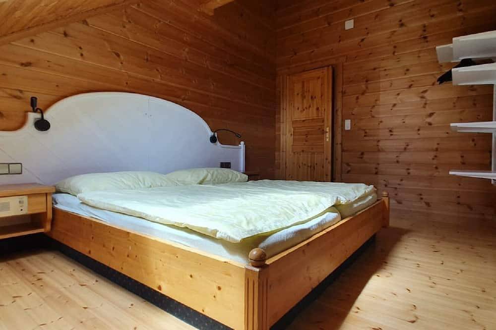 Ganze Wohnung, Gemütliche Ferienwohnung (100m2) mit 3 Schlafräumen und großer Wohnküche in Lunz am See, Mostviertel Region
