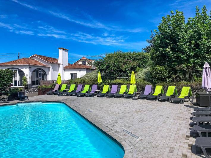 Ferienhaus für 2 Personen, mit Balkon und Terrasse sowie Garten und Pool
