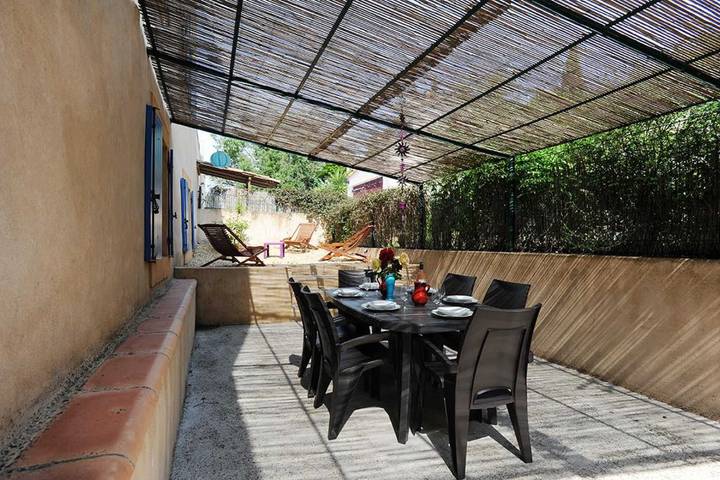 Gîte pour 6 personnes, avec jardin