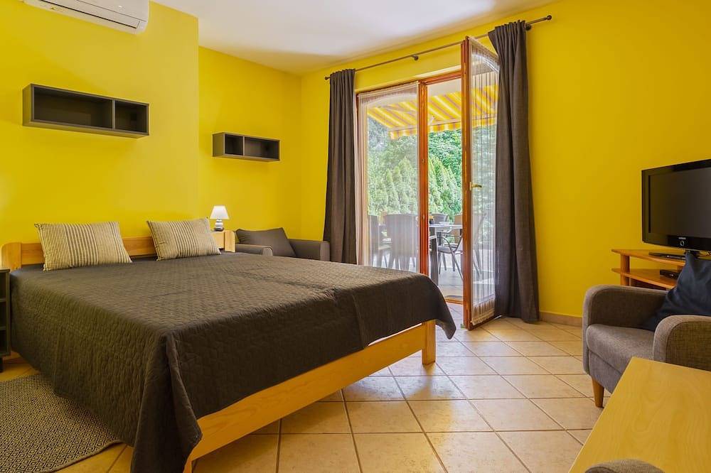 Ganze Wohnung, Ferienwohnung Jókai in Balatonszarszo, Plattensee Südufer