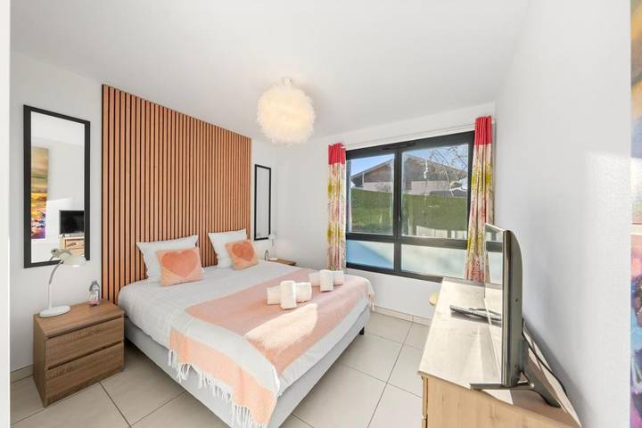 Gîte pour 4 personnes, avec Balcon et Vue à Neuvecelle - 3