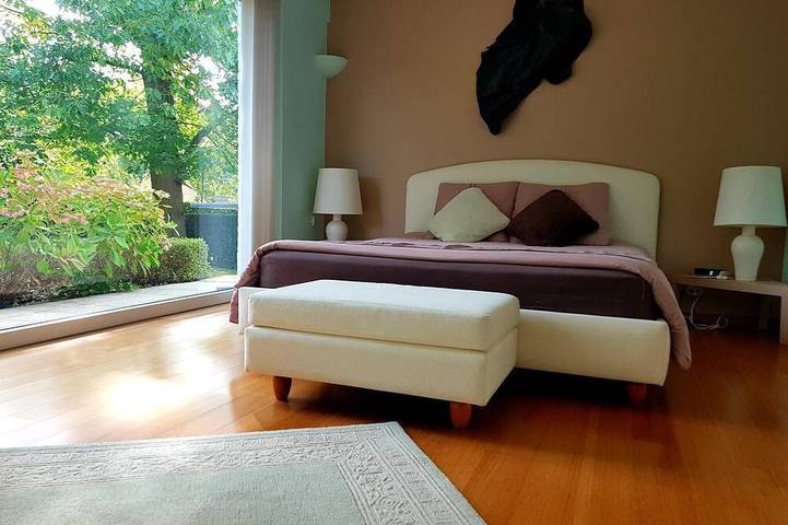 Chambre d’hôte pour 3 personnes, avec Jardin à Waterloo
