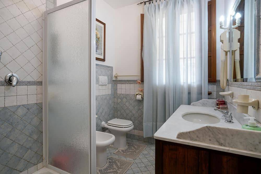 Bella casa a Pontemazzori con Wifi in Camaiore (Toscana), Riviera Toscana