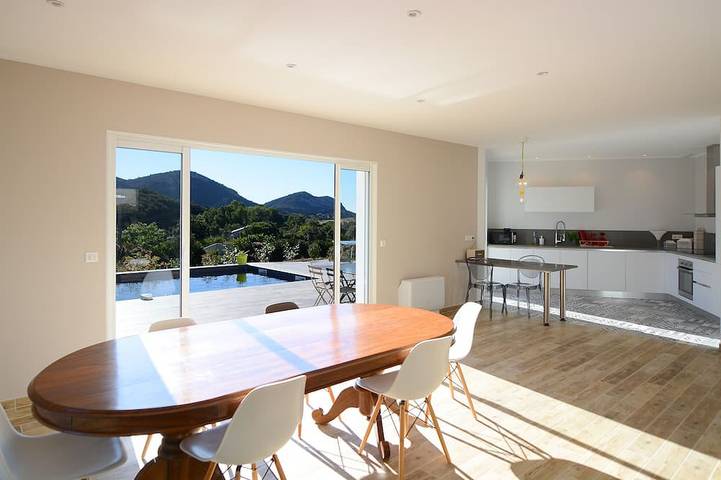 Ferienhaus für 6 Personen, mit Terrasse und Garten - 1