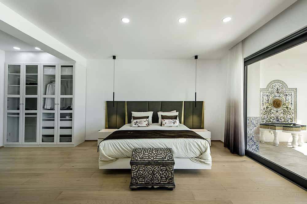 Flor de Lis by Interhome in Paderne, Faro District