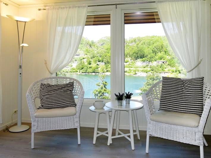 Ferienhaus für 6 Personen, mit Terrasse und Garten sowie Seeblick in Lyngdal - 4