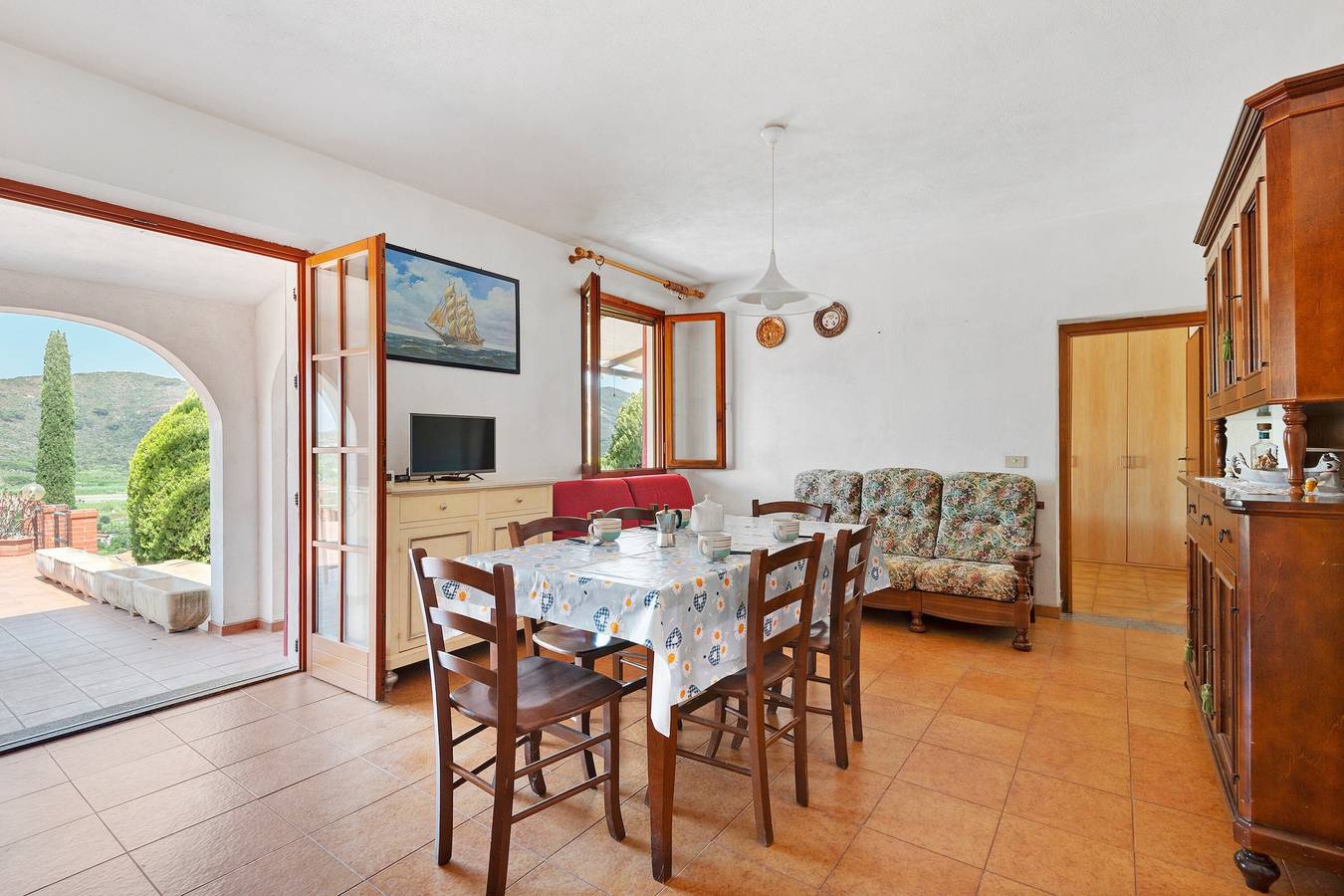 Ferienhaus 'Maya' mit Bergblick, privater Terrasse und eigenem Garten in La Pila, Campo nell'Elba