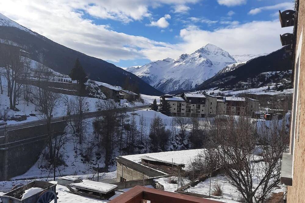 Apartamento entero, Appartement Chaleureux à Valcenis Lanslevillard à Proximité de Tous Commerces in Lanslevillard, Región de Saint-Jean-de-Maurienne