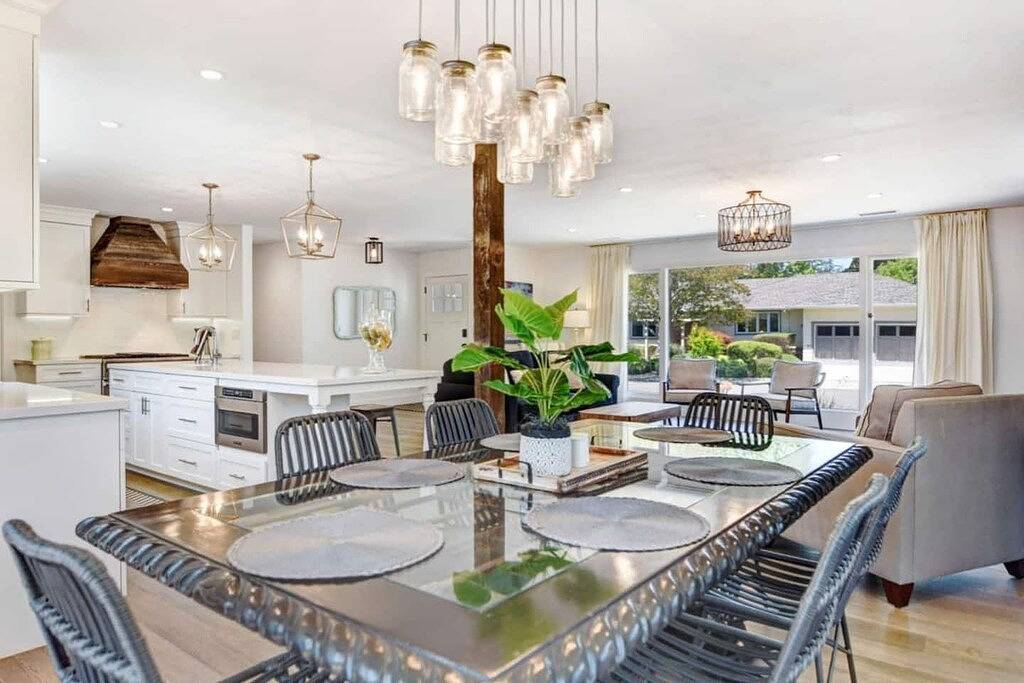 Wine Country Escape • Hot Tub, Fire Pit, Game Room in Santa Rosa, California North Coast