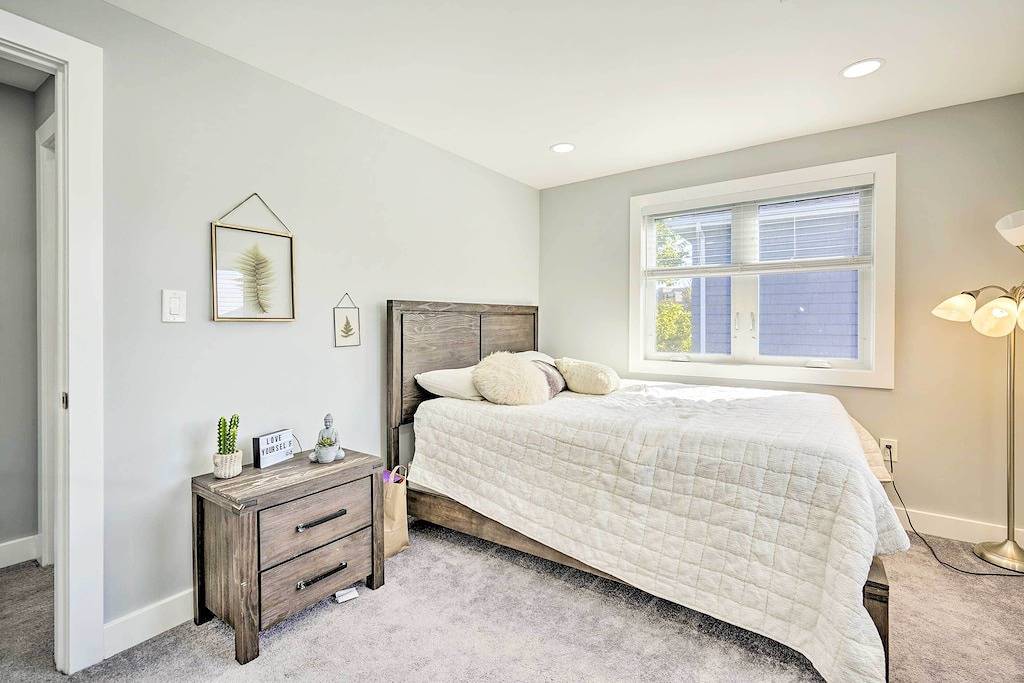 Long Branch Getaway: Grill, 1 Block to Beach! in Long Branch, Monmouth County