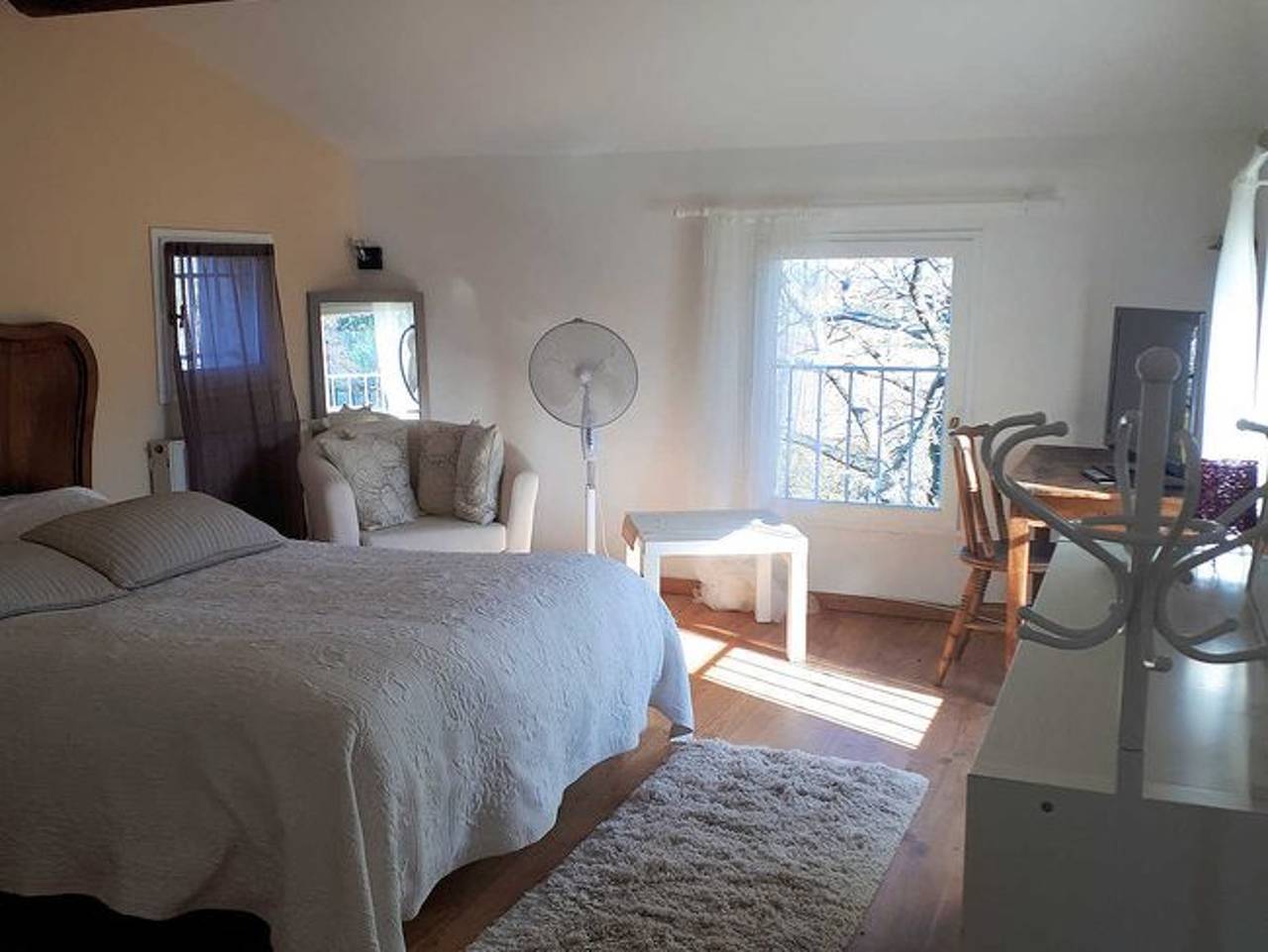 Encantadora casa de campo en Cucuron con piscina privada in Cucuron, Parque natural regional del Luberon