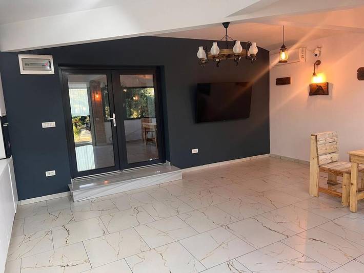 Gîte pour 3 personnes, avec terrasse ainsi que jardin et vue dans Giurgiu - 3