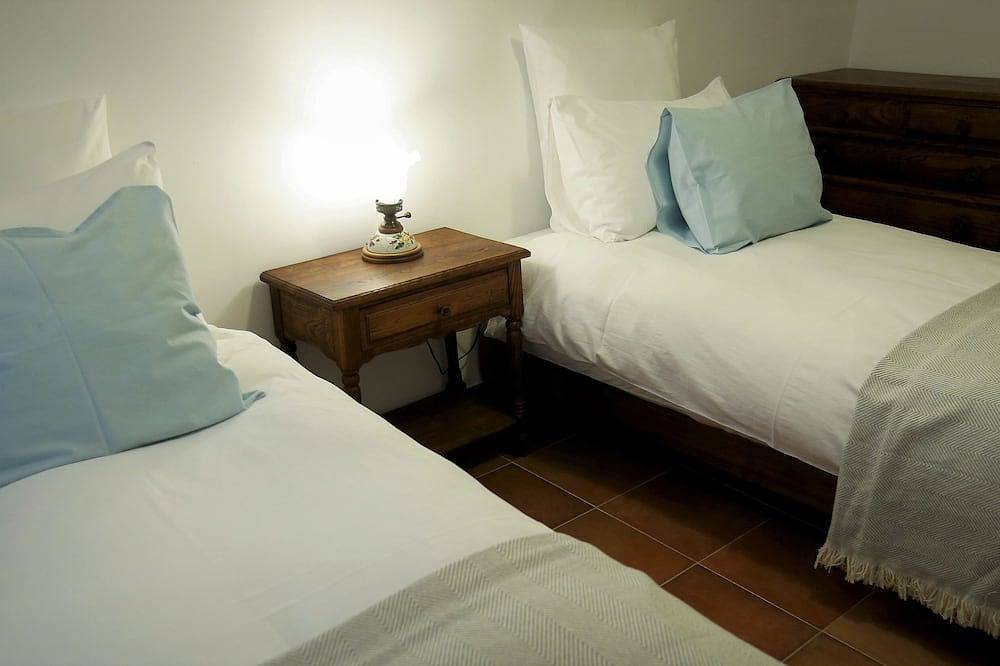 Casa Besana, una antigua casa de labranza reformada en La Mancha toledana in Camuñas, Provincia de Toledo