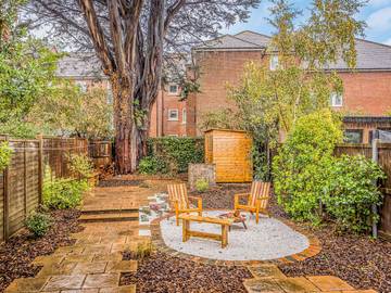Holiday Home for 6 People in Chichester, West Sussex, Photo 4