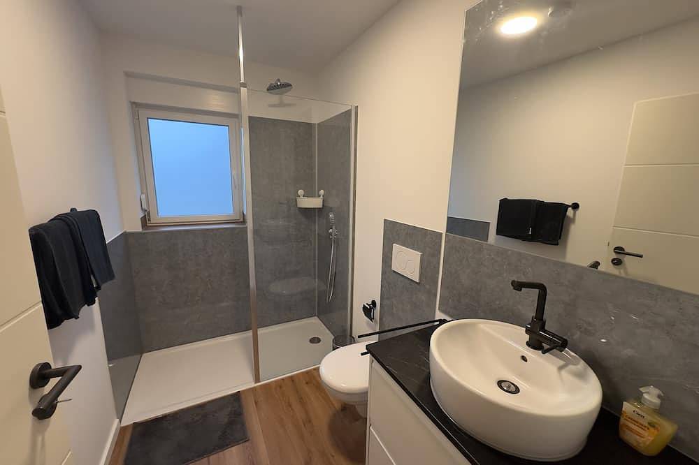 Ganze Wohnung, Urlaub in der Natur nur 2 Km vom Rhein entfernt in Oberwesel, Mittelrhein