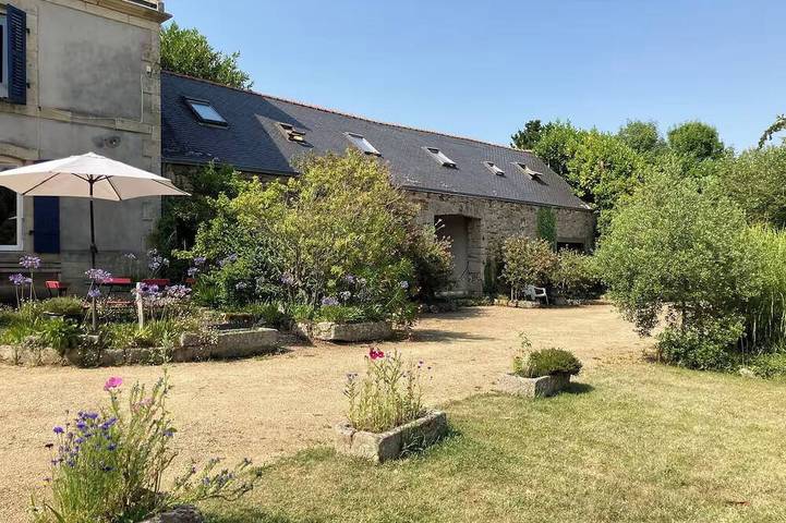 Maison de vacances pour 4 personnes, avec jardin à Plonévez-Porzay