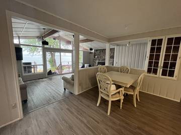 Cottage for 12 Guests in Kawartha Lakes, Picture 2