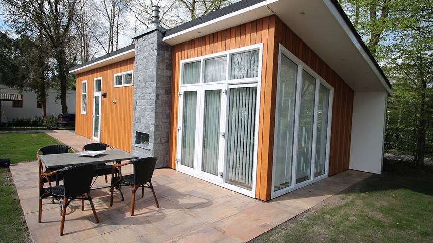 Vakantiehuis voor 4 personen, met tuin en zwembad in De Bult