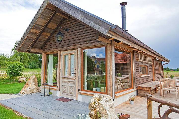 Chalet für 2 Personen, mit Garten und Sauna in Schwäbische Alb
