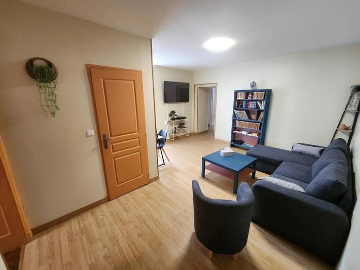 Gîte pour 6 personnes, avec jardin dans Gray-la-Ville