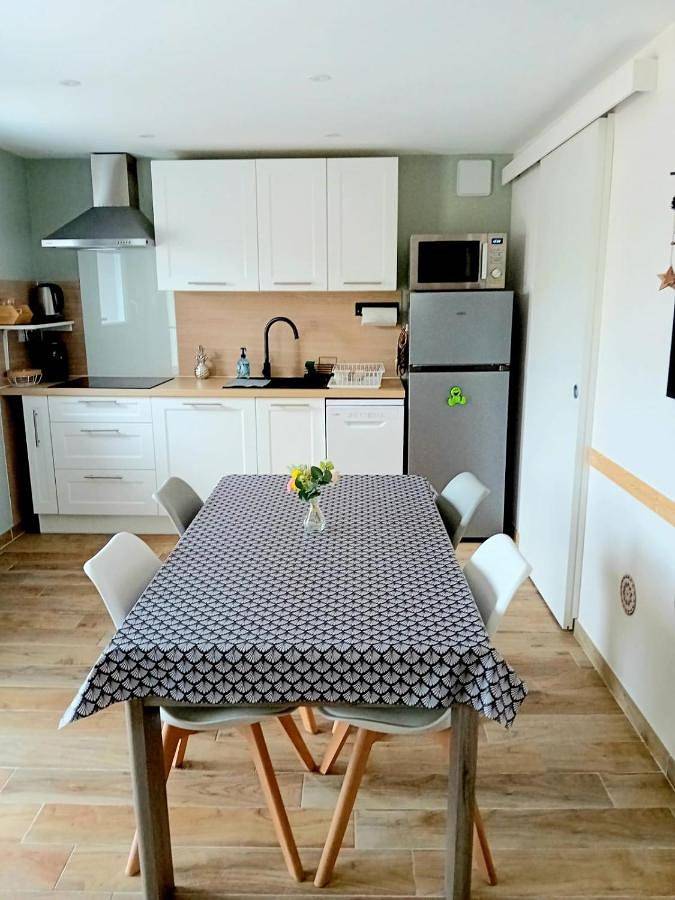 Location de vacances pour 4 personnes, avec jardin et vue à Matour - 2