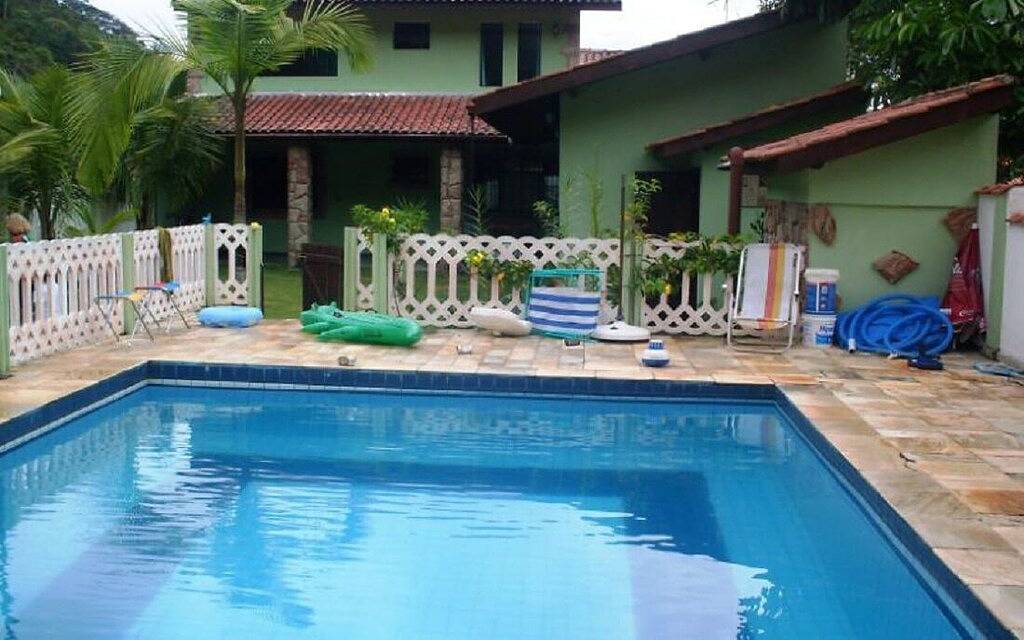 Sobrado 4Q - Privater Pool - Weiter. Beach-Cond. Geschlossen in Caraguatatuba, Região Metropolitana do Vale do Paraíba e Litoral Norte