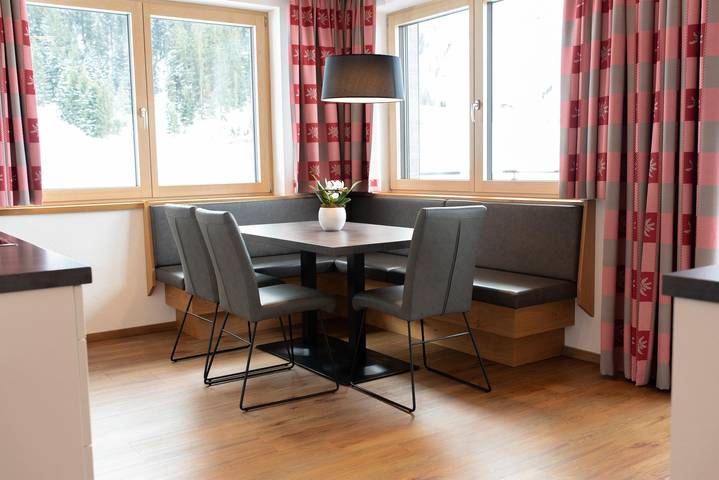 Ferienwohnung für 7 Personen, mit Ausblick und Balkon, kinderfreundlich - 1