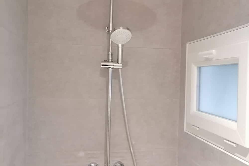 Character studio with independent south-facing patio in Dompierre-sur-Mer, Région de La Rochelle