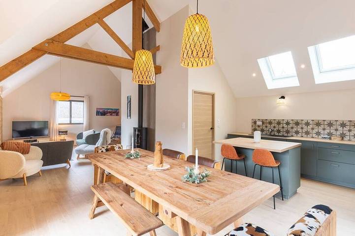 Location de vacances pour 8 personnes, avec jardin à Armenteule