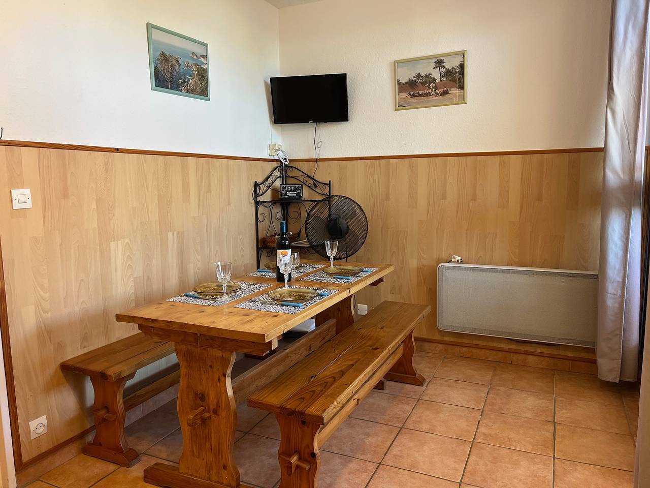 Appartement entier, Studio Familial Piscine, Parking, Proche Plage - Idéal 4 pers, Budget Serré, Gruissan in Gruissan (Ville), Gruissan