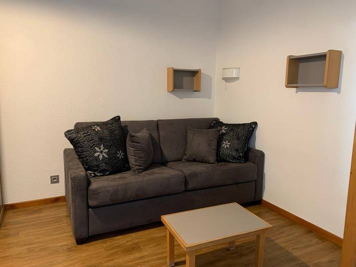 Ganzes Studio, Studio für 4 mit Balkon, WiFi und Parkplatz in Brides-les-Bains, Vanoise-Massiv