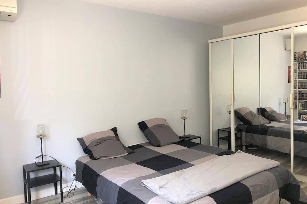 Villa vue mer et Oliviers in Grasse, Cannes region