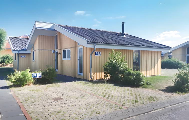 Ferienhaus für 4 Personen, mit Whirlpool und Garten sowie Sauna in Rechlin