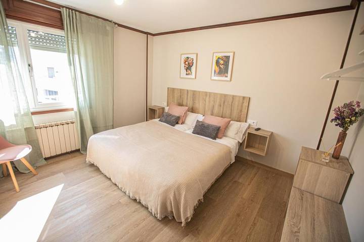 Gîte pour 2 personnes, avec vue ainsi que jardin et terrasse dans O Pedrouzo - 3