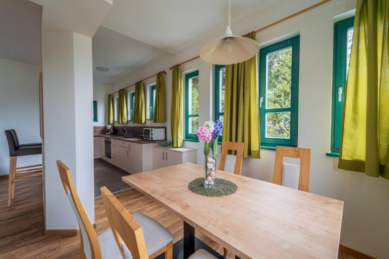 Ganze Wohnung, Ferienwohnung 'Superior 3' mit Bergblick, Gemeinschaftsterrasse und Wlan in Schenna, Sarntaler Alpen