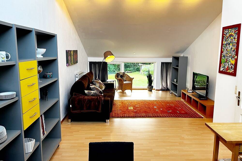 Ganze Wohnung, Großzügige 3-Zr.-Wohnung im Osten Münchens, mit Alpenblick in Markt Schwaben, Oberbayern
