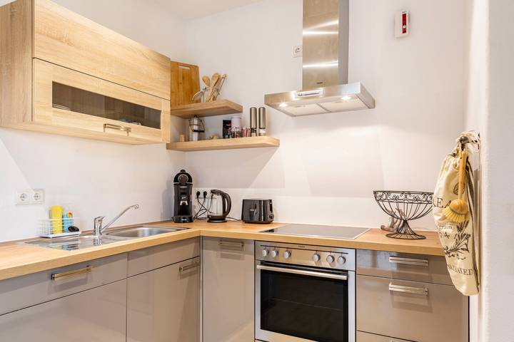 Ganze Wohnung, Ferienwohnung Dandlberg" mit Bergblick, privater Terrasse und Wi-Fi in Tittmoning, Rupertiwinkel