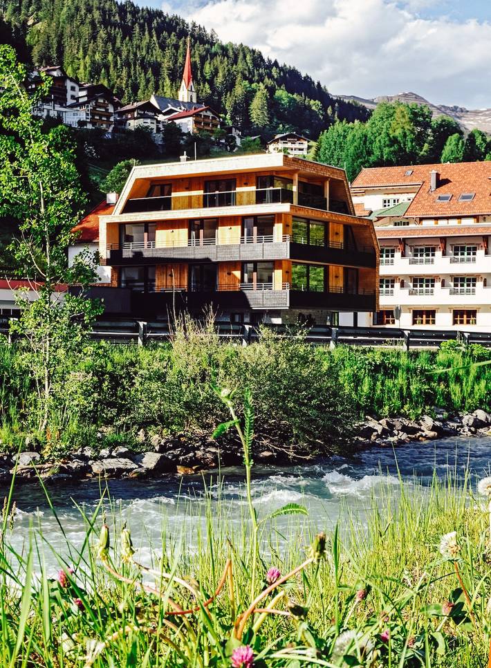 Apartament wakacyjny dla 4 osób, z balkon i sauna oraz widok, Dla rodziny w Kappl